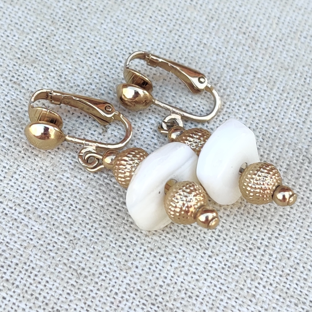 Vintage Avon mother of pearl earrings